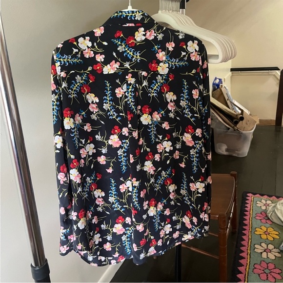 Equipment 100% Silk Floral Button Down Top L - Picture 5 of 5
